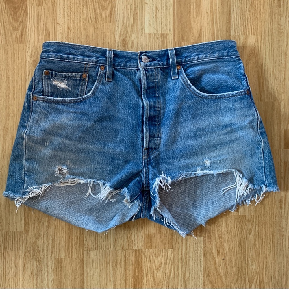 Levi’s 501 Blue Denim Distressed Women Shorts